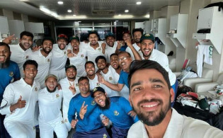 এক টেস্টে দুইয়ে বাংলাদেশ