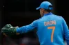 যে কারণে ব্যান্ড করা হল ধোনির জার্সি
