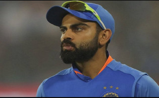 সিরিজ চলাকালে দল ছেড়ে ভারতে কোহলি