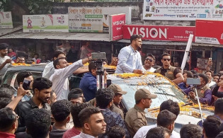 নির্বাচনে খালি মাঠে গোল করতে চান সাকিব (ভিডিও)