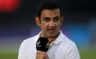 স্টার্ককে ২৫ কোটি দিয়ে কিনে ৩ কোটির জন্য ভিক্ষা করছে কলকাতা