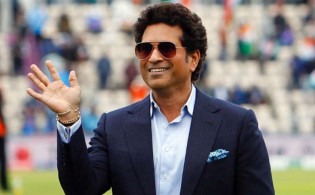 একদিনেই যেভাবে ২৫ কোটি টাকা ইনকাম করলেন শচীন টেন্ডুলকার