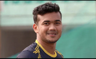 আইপিএল খেলার অনুমতি না পেয়ে মাথায় হাত তাসকিনের