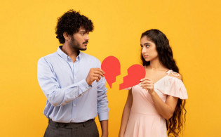 সম্পর্ক আর আগের মতো নেই, জেনে নিন যেভাবে ঠিক করবেন