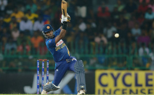 ৩ বছর পর দলে ফিরেই জয়ের নায়ক বনে গেলেন মাথিউস