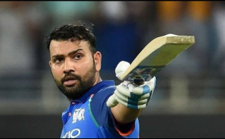 ৪২৭ দিন পর দলে ফিরে রোহিতের অবিশ্বাস্য রেকর্ড