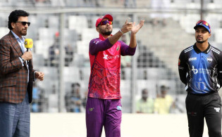 একাদশে তিন চমক নিয়ে ফিল্ডিংয়ে রংপুর