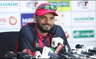 মাঠে থেকেই সংসদের নতুন পদ পেলেন মাশরাফি