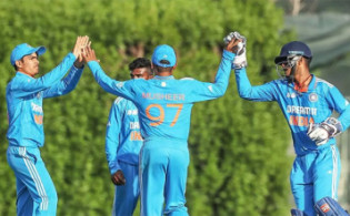 অবাক ক্রিকেট বিশ্ব, বিশ্বকাপে এক ম্যাচেই খেললেন ২২ ভারতীয়!
