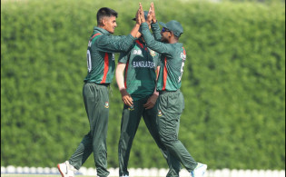সেমিফাইনাল নিশ্চিত মিশনে আইসিসির জটিল সমীকরনে বাংলাদেশ!