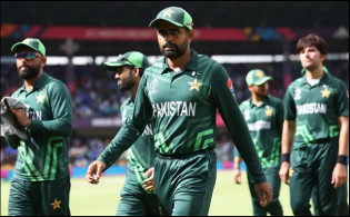 পাকিস্তানের অধিনায়ক নিয়ে রহস্যময় তথ্য দিলেন আফ্রিদি