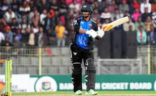 সাকিবের ব্যাটিং না করার কারণ জানালো রংপুর!