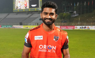 প্রথমবারের মতো জাতীয় দলে ডাক পেয়ে উচ্ছ্বসিত আলিস