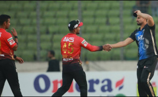 বিপিএলের প্লে-অফের লড়াইয়ে এগিয়ে যারা!