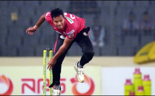 ইনজুরি থেকে ফিরেই চমক দেখালেও নির্বাচকদের নজরে পড়ছেন না সাইফউদ্দিন!
