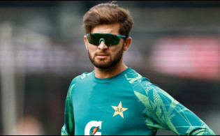 পাকিস্তানের তারকা ক্রিকেটারের চুক্তি বাতিল নিয়ে মুখ খুললেন শাহিন!