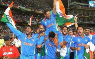 ভারতীয় দুই তারকা ক্রিকেটারের বাড়িতে বড় মাপের ডাকাতি! 