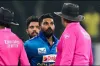 যে কারনে আম্পায়ারকে অন্য চাকরি করতে বললেন ক্ষুব্ধ হাসারাঙ্গা