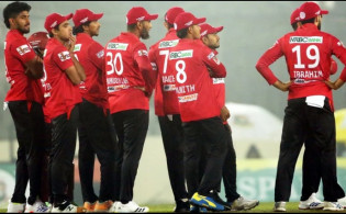 প্লে-অফ নিশ্চিত করে তারকা ক্রিকেটার দলে ভেড়াল বরিশাল