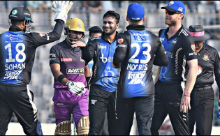 আমাকে পছন্দ না করলেন আপনি ক্রিকেট বুঝেন না, বললেন রংপুরের তারকা ক্রিকেটার