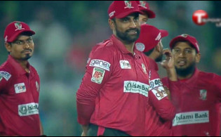 ফাইনালে ওঠার লড়াইয়ে শুরুতেই পিছিয়ে পড়লো সাকিবের রংপুর