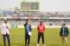 ফাইনালে ওঠার লড়াইয়ে টসে জিতে ব্যাটিংয়ে যেদল!