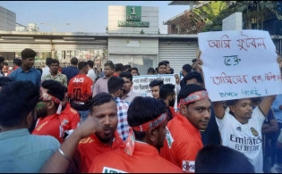 খেলা শুরুর আগেই দর্শকদের ব্যাপক চাপে মিরপুর!