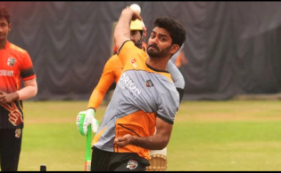 রহস্যময় স্পিনার আলিসের কপাল পুড়লো, ভাগ্য খুললো যার!
