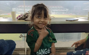 জাকেরের ছক্কায় প্রেসবক্সে উচ্ছ্বাস যে এই ছোট্ট মেয়ে