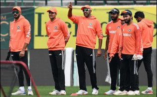 ইংল্যান্ডের বিপক্ষে আবারও পিচ নিয়ে বিতর্কে জড়াল ভারত