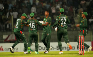 বাংলাদেশ-শ্রীলঙ্কা টি-টোয়েন্টি সিরিজে সর্বোচ্চ রান ও উইকেটের শীর্ষে যারা