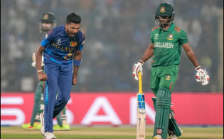শুরুতে চাপে পড়ল বাংলাদেশ, ১৫ ওভারে শেষে দেখে নিন স্কোর