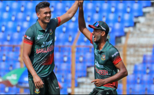 সাকিবের দিন শেষ তাসকিন-শরিফুলের বাংলাদেশ