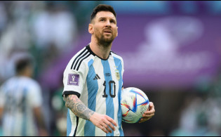 অবশেষে নিজের অবসরের সময় জানিয়ে দিলেন মেসি