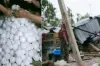 রাতে হঠাৎ ভয়ংকর শিলা বৃষ্টি, ৬০টি গ্রাম লন্ডভন্ড এক মুহুর্তে
