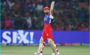 আইপিএলে সেঞ্চুরি করে বিপদে পড়লেন কোহলি