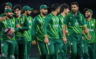 ৫ বছরের জন্য নিষিদ্ধ পাকিস্তানের তারকা ক্রিকেটার