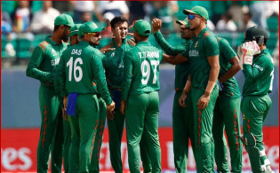ব্রেকিং নিউজ ; বাংলাদেশে পৌঁছালেন টাইগারদের নতুন কোচ