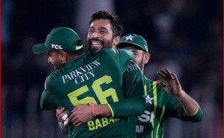 দীর্ঘ ৫ বছর পর দলে ফিরেই জ্বলে উঠলেন আমির, ফেরার ম্যাচে যত উইকেট পেলেন