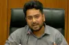 আগাম সতর্ক না করে বাঁধ খুলে দেওয়ায় কঠিন হুশিয়ারি সংকেত দিলেন: উপদেষ্টা নাহিদ ইসলাম

