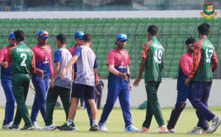 হাড্ডাহাড্ডি লড়াইয়ে এইমাত্র শেষ হলো বাংলাদেশের ম্যাচ,জেনেনিন ফলাফল