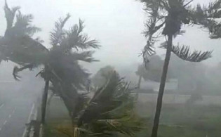 আজ ঝড় হতে পারে যে কয়েকটি জেলায়