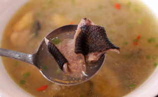 স্কুলের খাবারে মিলল মরা সাপ, অসুস্থ শতাধিক শিশু
