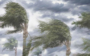 সন্ধ্যা ৬টার মধ্যে ৬০ কিমি বেগে ঝড় নিয়ে সতর্কবার্তা