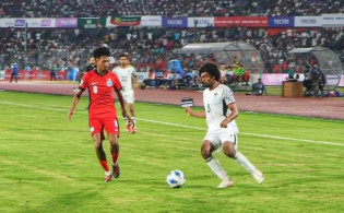 ২-১ গোলের ব্যবধানে চলছে বাংলাদেশ সিঙ্গাপুরের ম্যাচ, গ্যালারিতে উন্মাদনা