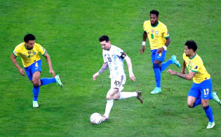 একটু পরেই মাঠে নামছে ব্রাজিল-আর্জেন্টিনা, যেমন হবে একাদশ