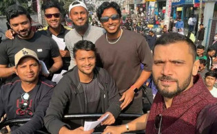 সাকিব সহ যে ১৫ জনের উপর নিষেধাজ্ঞা দিলো আদালত