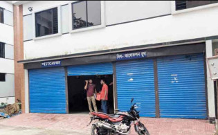 গ্রাহকের টাকা নিয়ে ব্যাংকের বুথ উধাও
