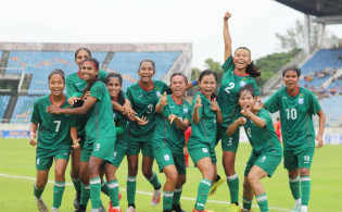 ৩ গোলে শেষ হলো বাংলাদেশের ফুটবল ম্যাচ,জেনেনিন ফলাফল