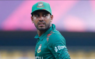 বড় দু:সংবাদ : বিপদে বাংলাদেশ ক্রিকেট দল, মহাচিন্তায় অধিনায়ক মিরাজ